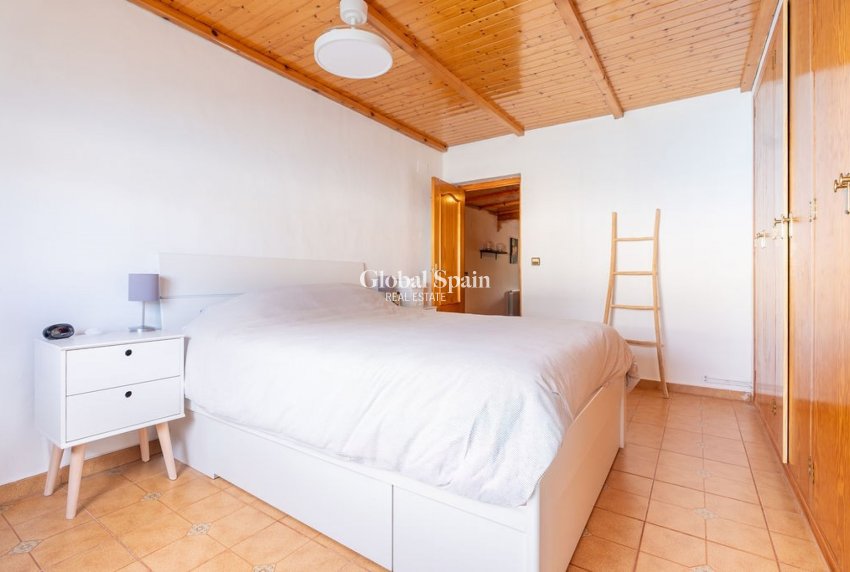 Resale - VILLA -
HONDÓN DE LAS NIEVES - Inland