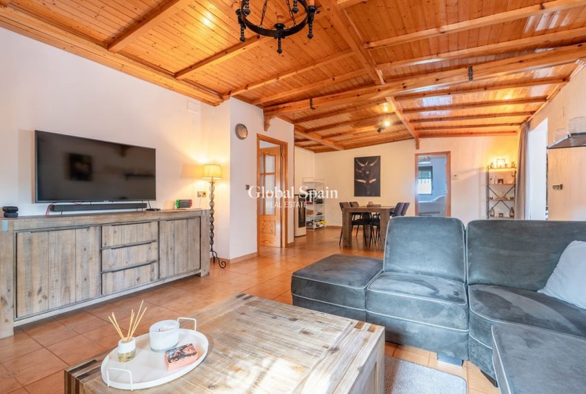 Resale - VILLA -
HONDÓN DE LAS NIEVES - Inland