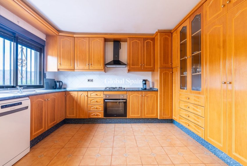 Resale - VILLA -
HONDÓN DE LAS NIEVES - Inland