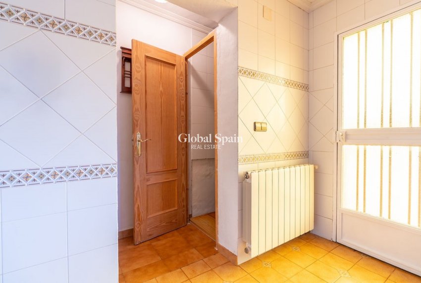 Resale - VILLA -
HONDÓN DE LAS NIEVES - Inland