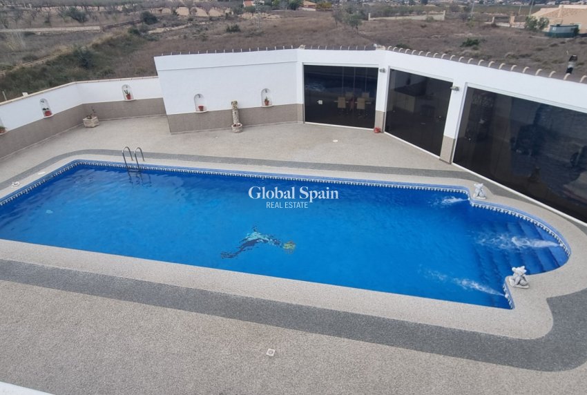 Resale - VILLA -
HONDÓN DE LOS FRAILES - Inland