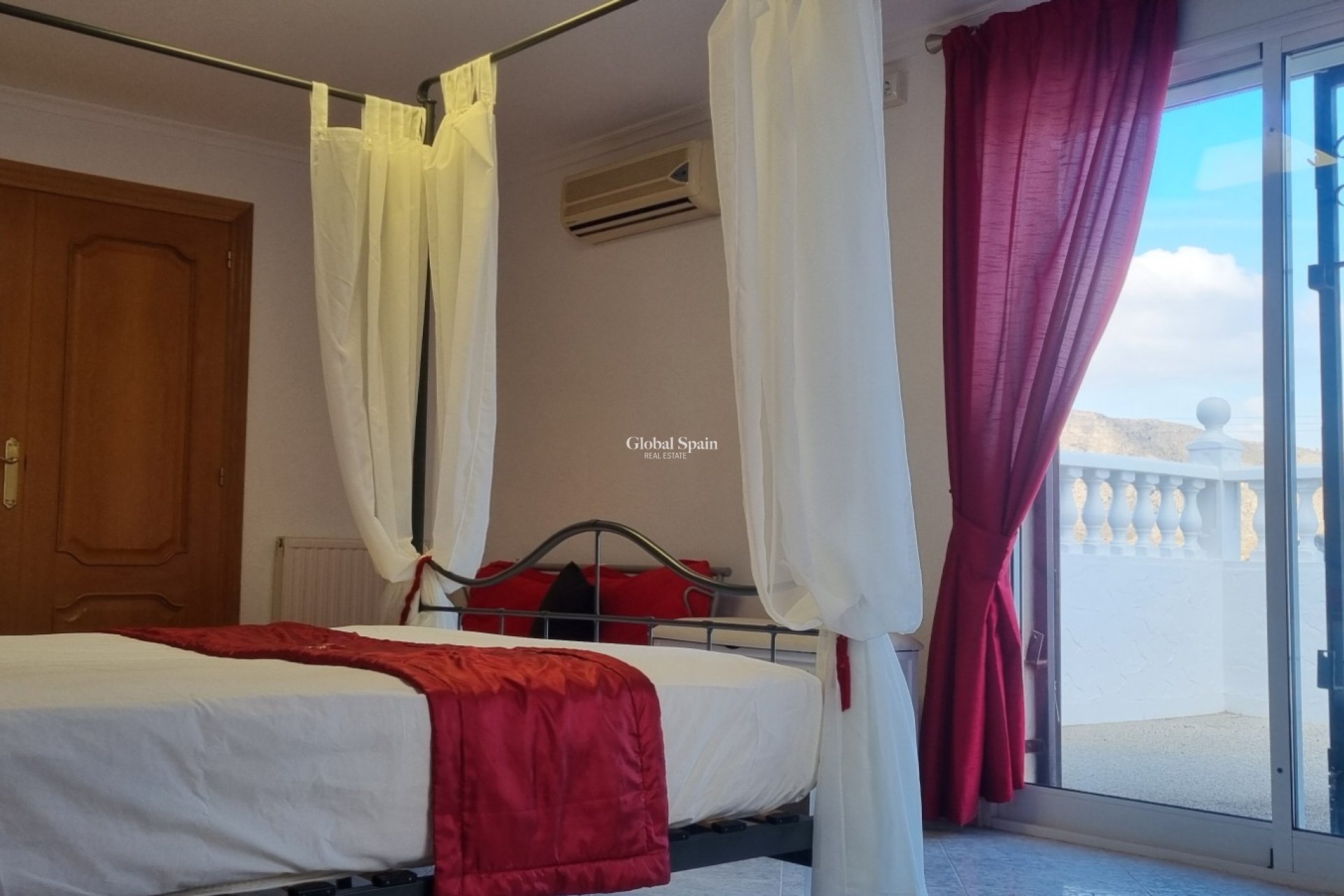 Resale - VILLA -
HONDÓN DE LOS FRAILES - Inland