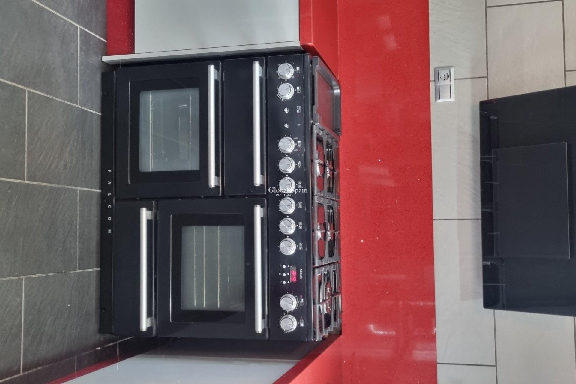 Resale - VILLA -
HONDÓN DE LOS FRAILES - Inland