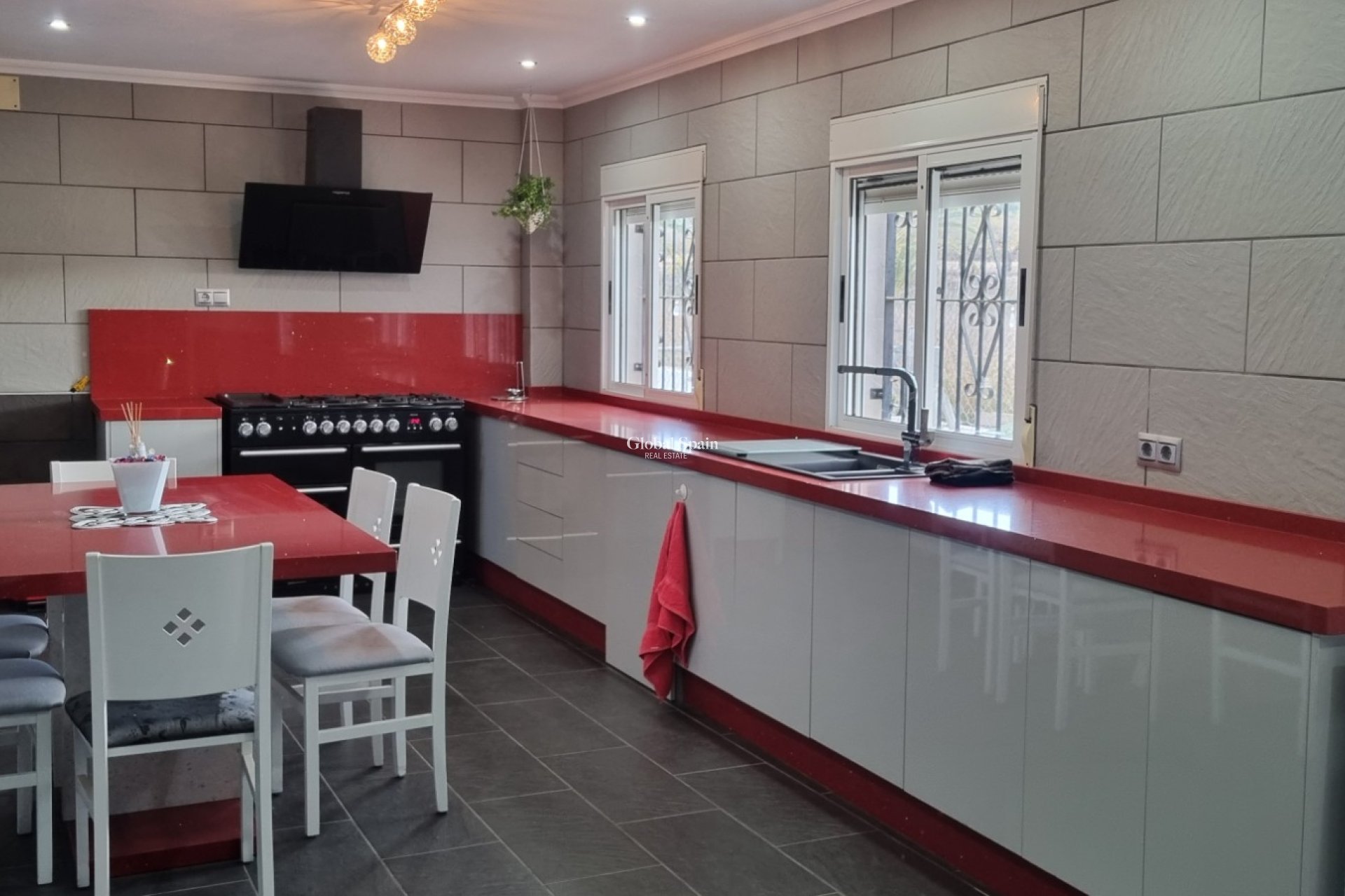 Resale - VILLA -
HONDÓN DE LOS FRAILES - Inland