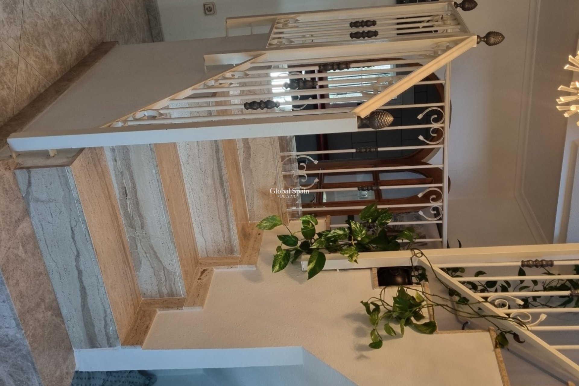 Resale - VILLA -
HONDÓN DE LOS FRAILES - Inland