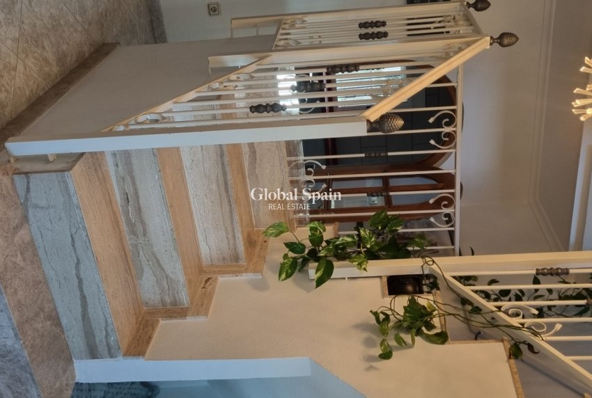 Resale - VILLA -
HONDÓN DE LOS FRAILES - Inland