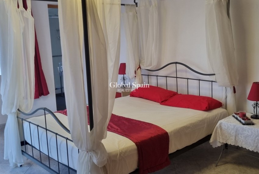 Resale - VILLA -
HONDÓN DE LOS FRAILES - Inland