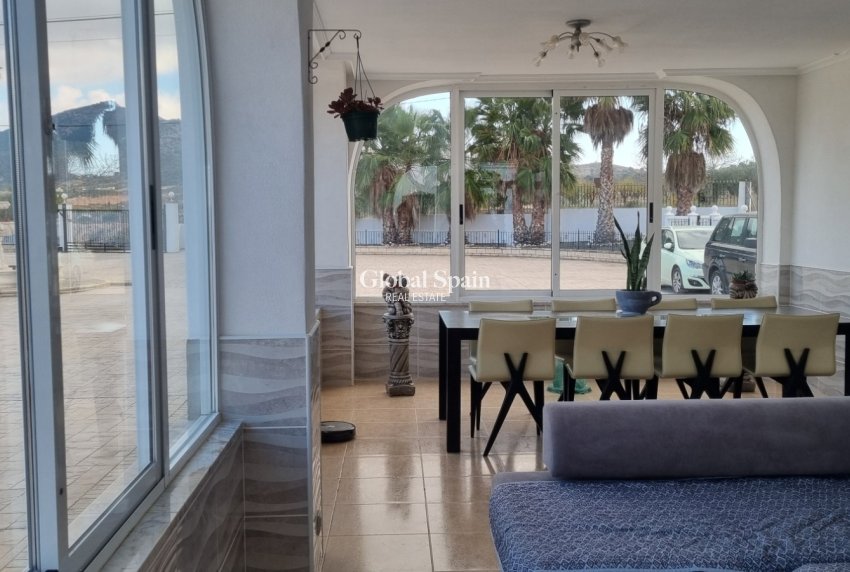 Resale - VILLA -
HONDÓN DE LOS FRAILES - Inland