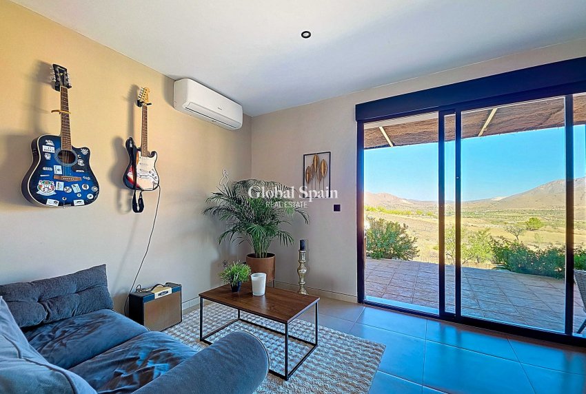 Resale - Villa -
Hondon De Los Frailes