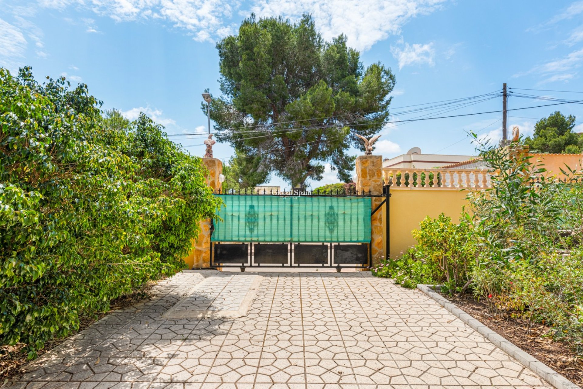 Resale - VILLA -
JACARILLA - Inland