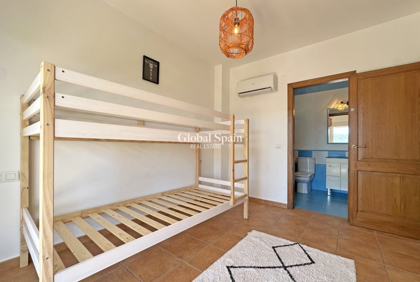 Resale - VILLA -
JALÓN - Inland