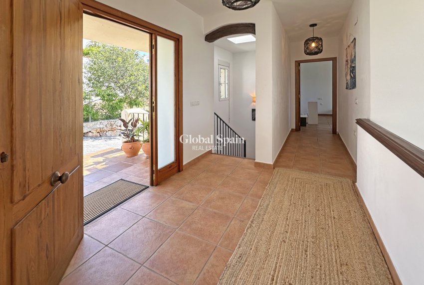 Resale - VILLA -
JALÓN - Inland