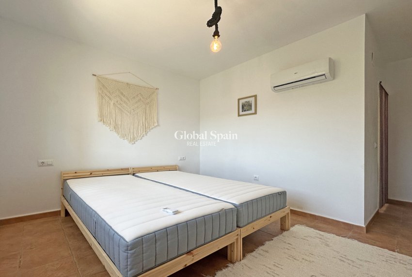 Resale - VILLA -
JALÓN - Inland