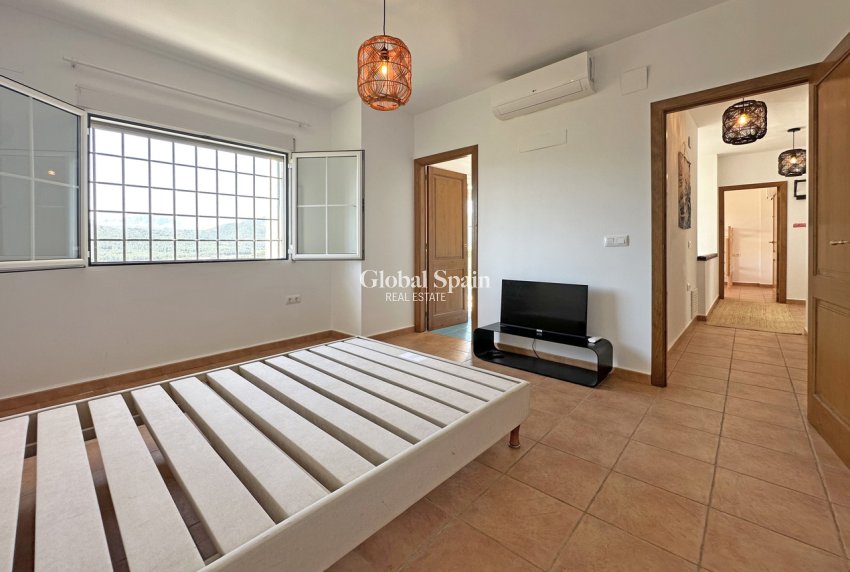 Resale - VILLA -
JALÓN - Inland