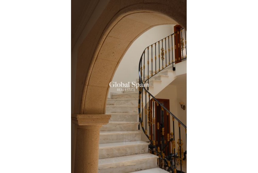 Resale - VILLA -
JÁVEA - Costa Blanca