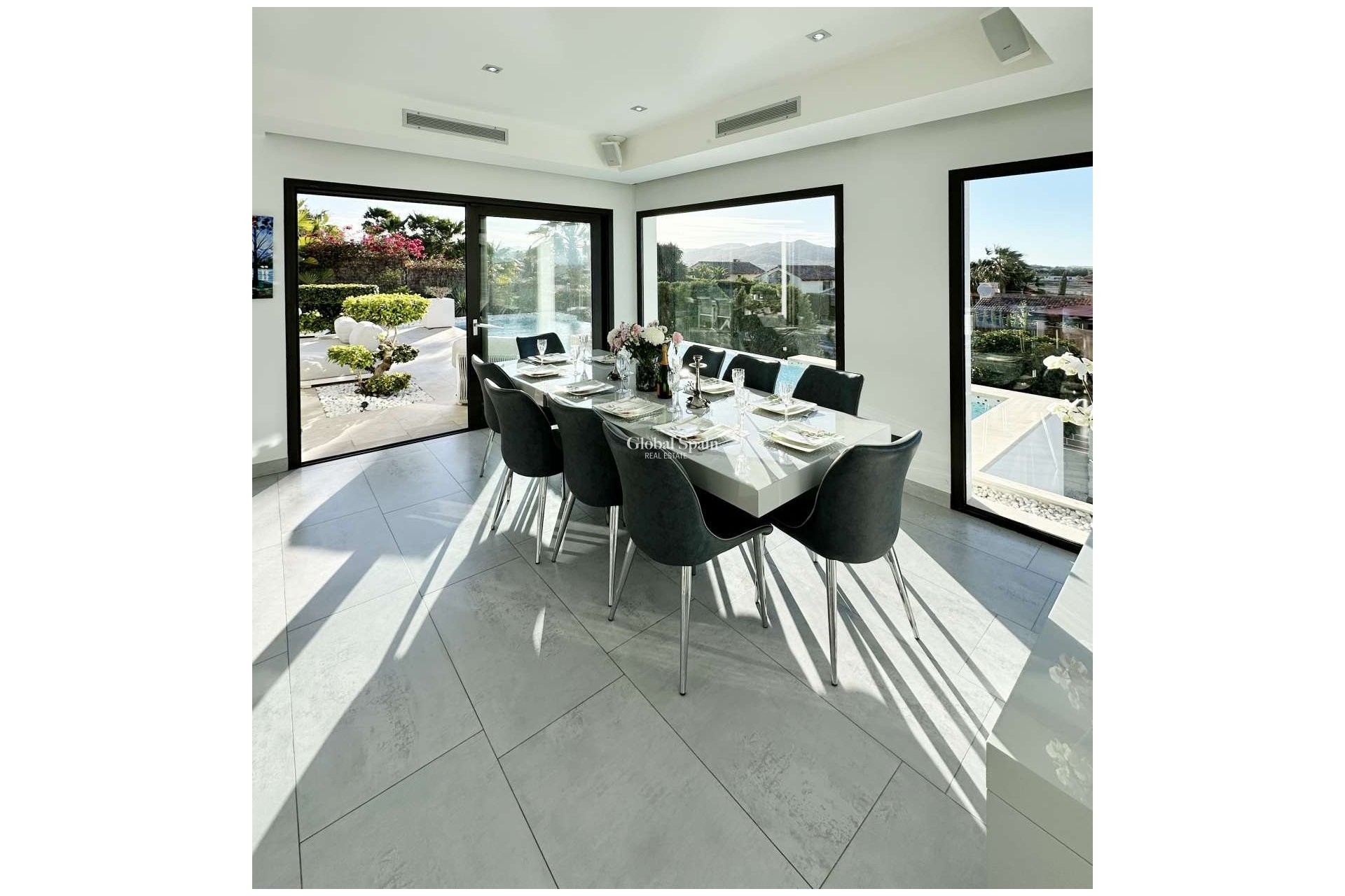 Resale - VILLA -
JÁVEA - Costa Blanca