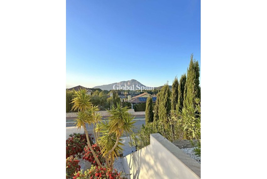 Resale - VILLA -
JÁVEA - Costa Blanca