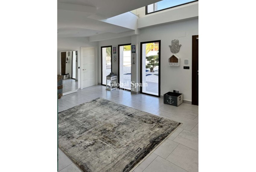 Resale - VILLA -
JÁVEA - Costa Blanca