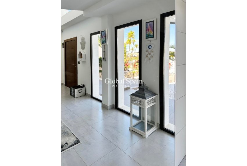 Resale - VILLA -
JÁVEA - Costa Blanca