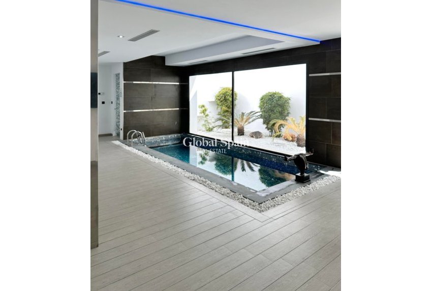 Resale - VILLA -
JÁVEA - Costa Blanca