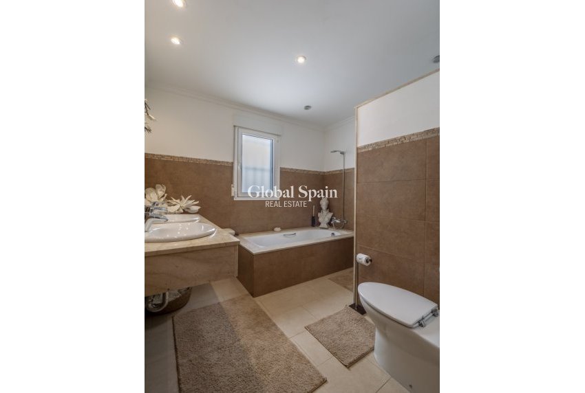 Resale - VILLA -
JÁVEA - Costa Blanca