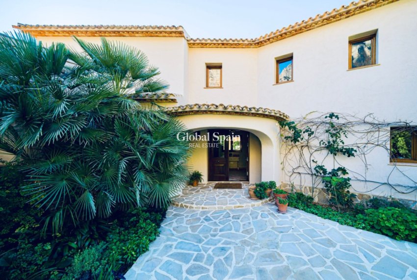 Resale - VILLA -
JÁVEA - Costa Blanca