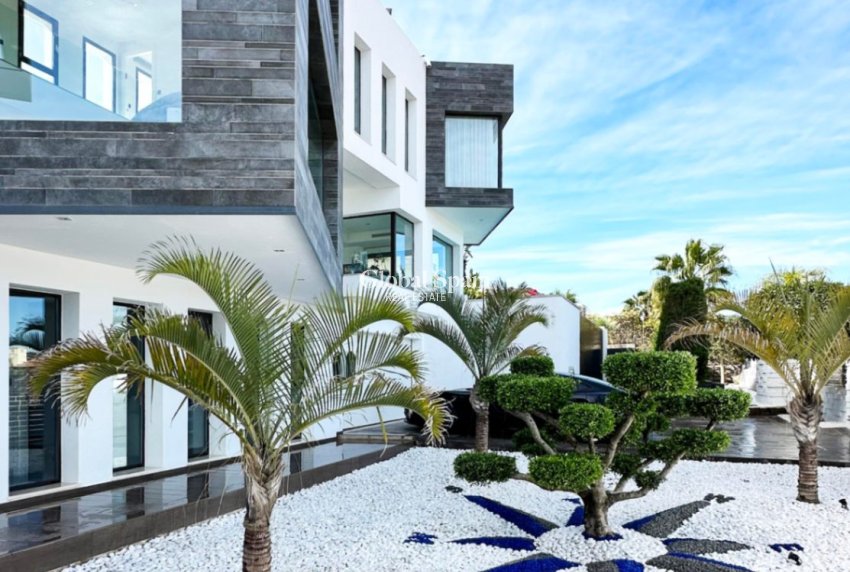 Resale - VILLA -
JÁVEA - Costa Blanca