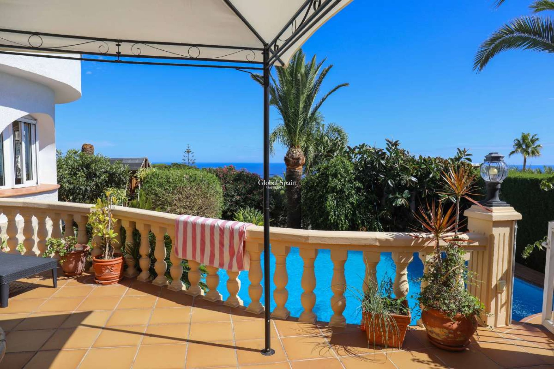 Resale - VILLA -
JÁVEA - Costa Blanca