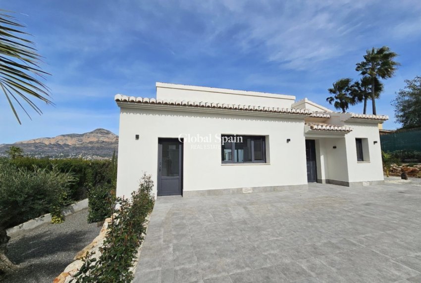 Resale - VILLA -
JÁVEA - Costa Blanca