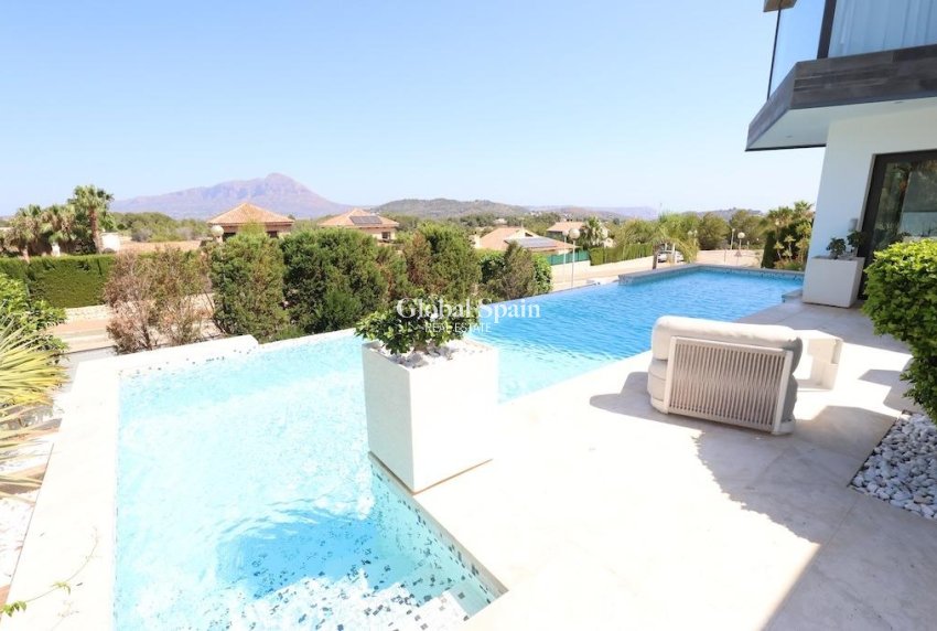 Resale - VILLA -
JÁVEA - Costa Blanca