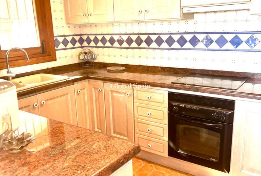 Resale - VILLA -
JÁVEA - Costa Blanca