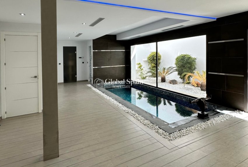 Resale - VILLA -
JÁVEA - Costa Blanca