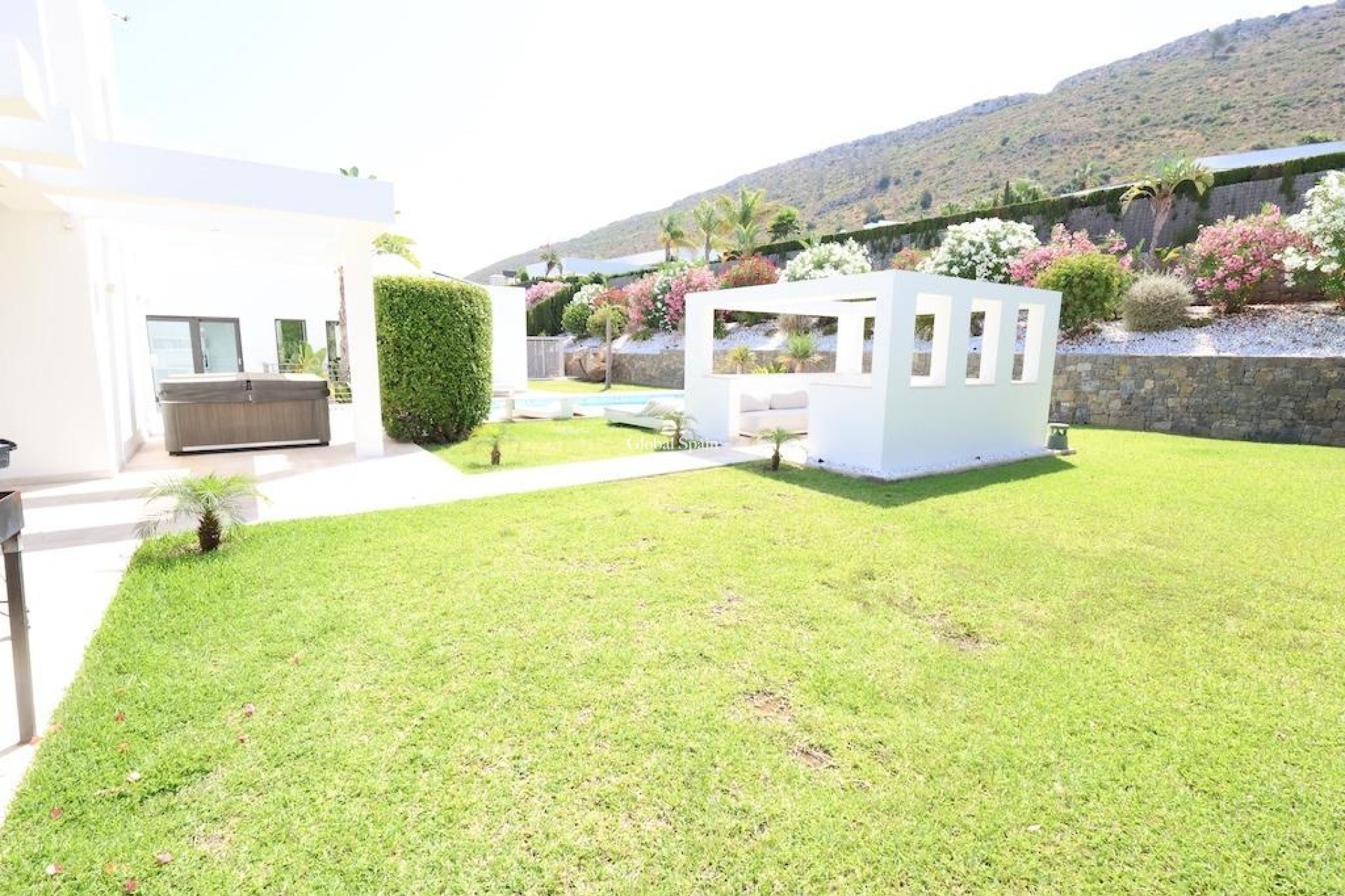 Resale - Villa -
JÁVEA - Monte Olimpo