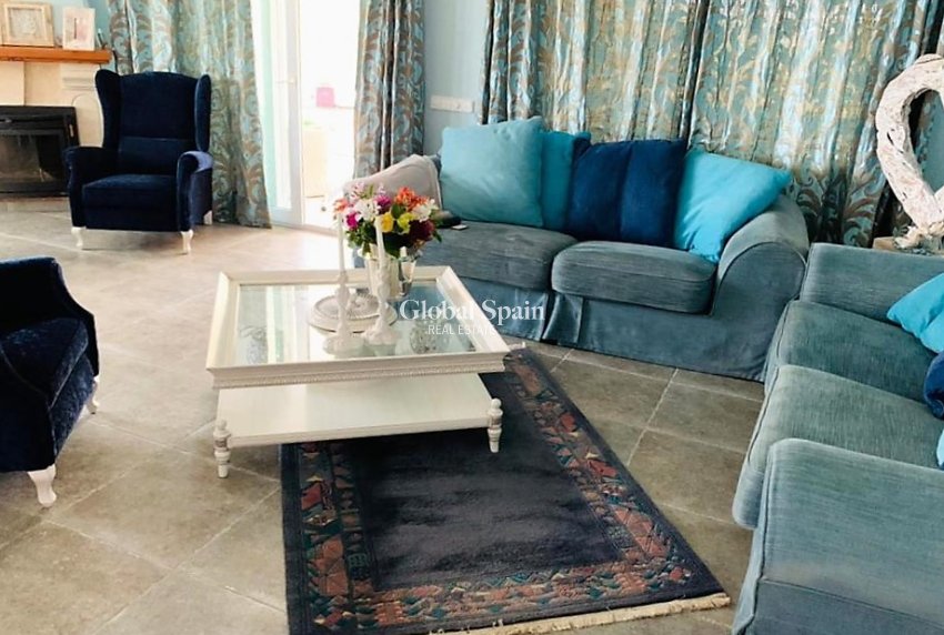 Resale - Villa -
JÁVEA