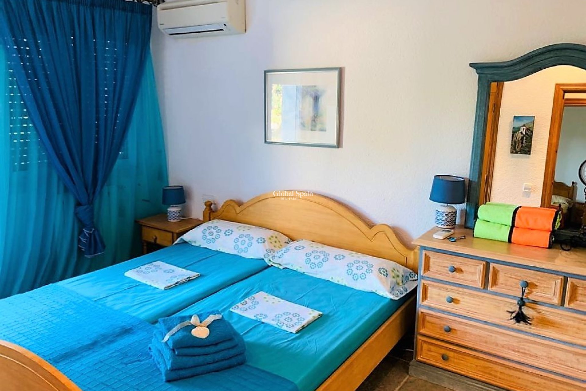 Resale - Villa -
JÁVEA