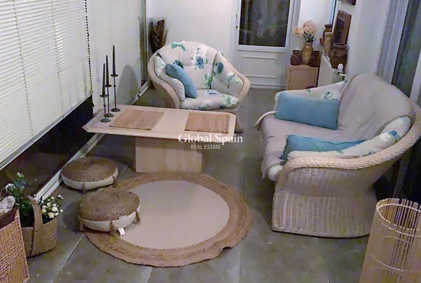 Resale - Villa -
JÁVEA