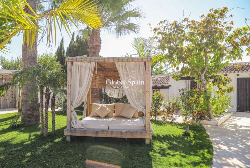 Resale - VILLA -
JESÚS POBRE - Inland