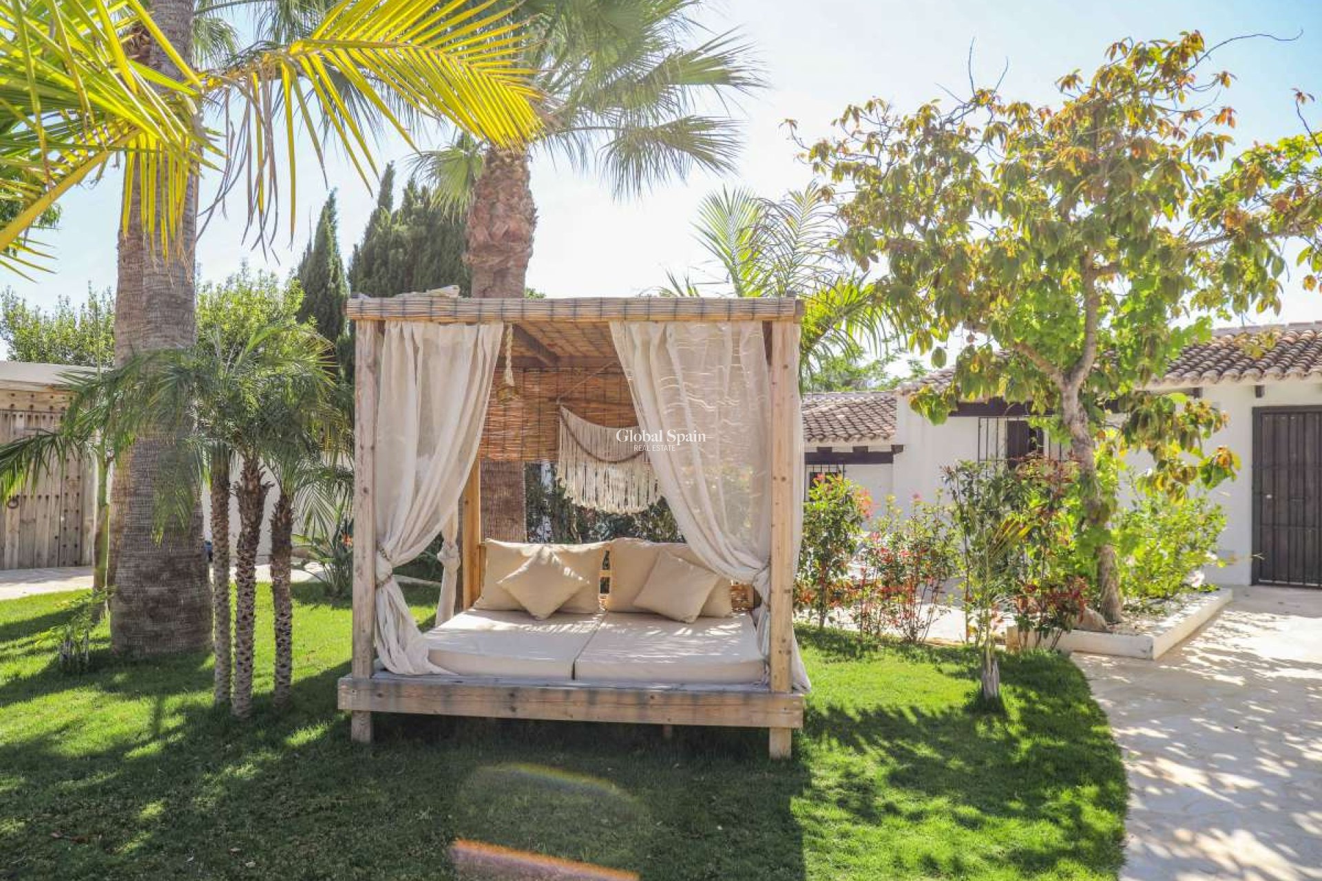 Resale - VILLA -
JESÚS POBRE - Inland