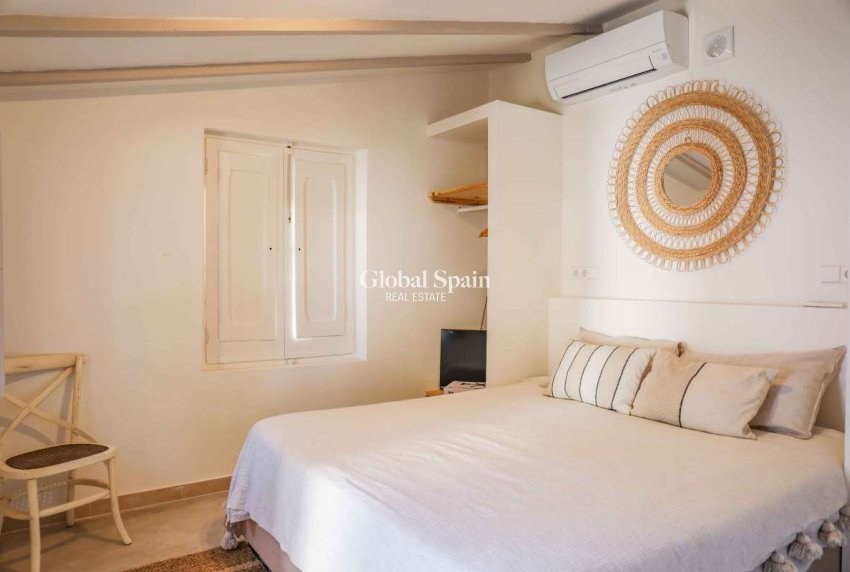 Resale - VILLA -
JESÚS POBRE - Inland