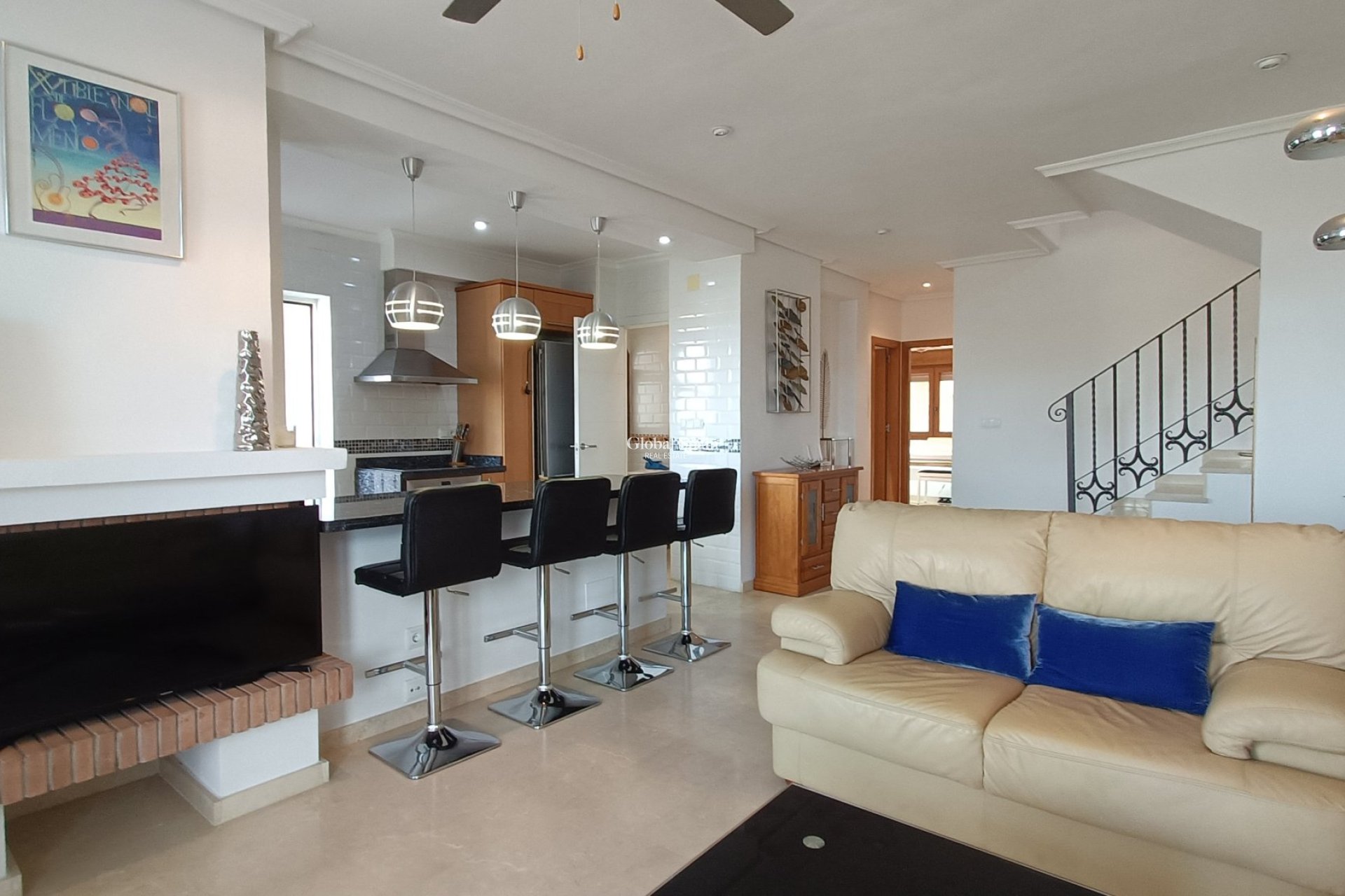 Resale - VILLA -
LA FINCA GOLF - Algorfa