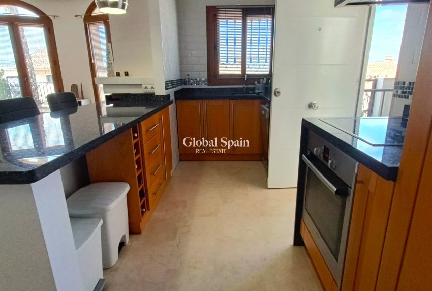 Resale - VILLA -
LA FINCA GOLF - Algorfa