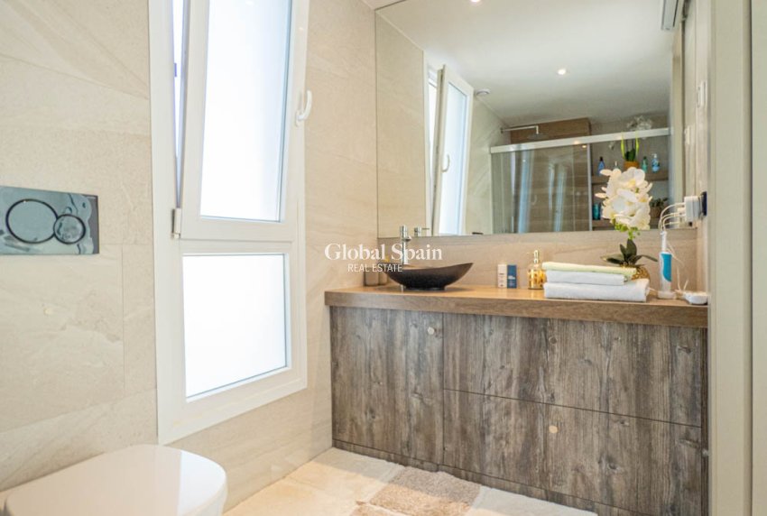 Resale - VILLA -
LA FINCA GOLF - Algorfa