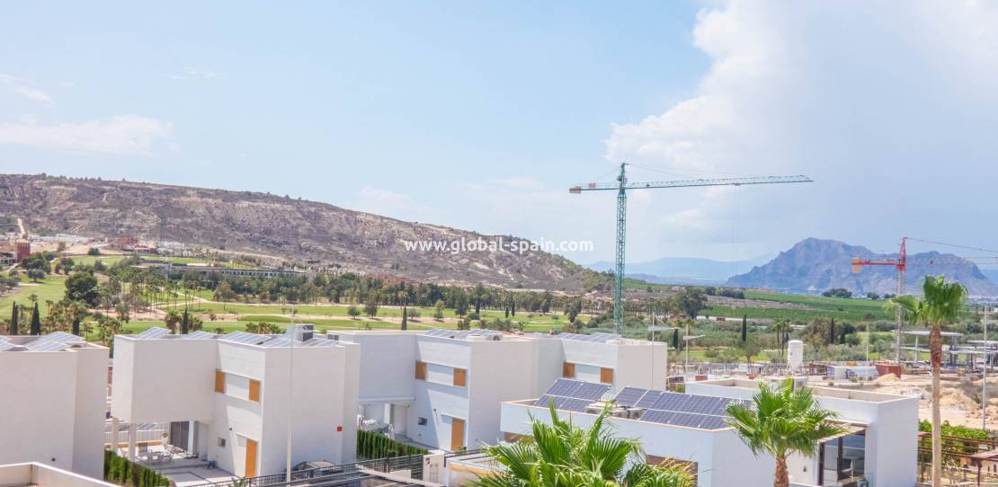 Resale - Villa - La Finca Golf and Spa Resort - Algorfa