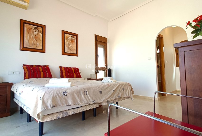 Resale - Villa -
La Finca Golf and Spa Resort - Algorfa