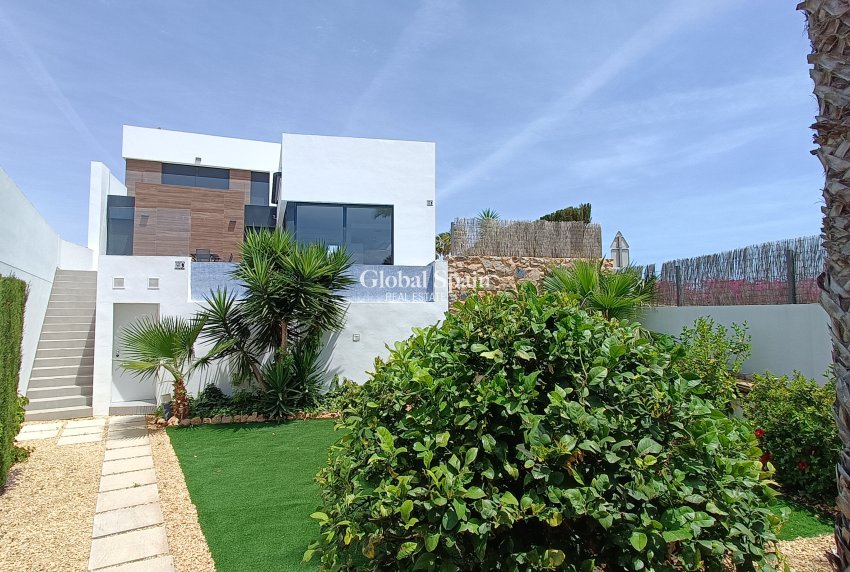 Resale - Villa -
La Finca Golf and Spa Resort