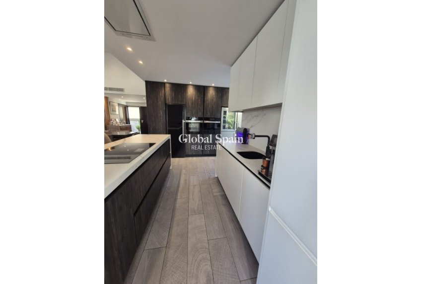 Resale - VILLA -
LA FINCA GOLF - Inland