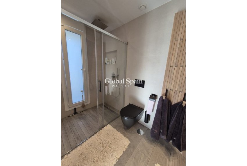 Resale - VILLA -
LA FINCA GOLF - Inland