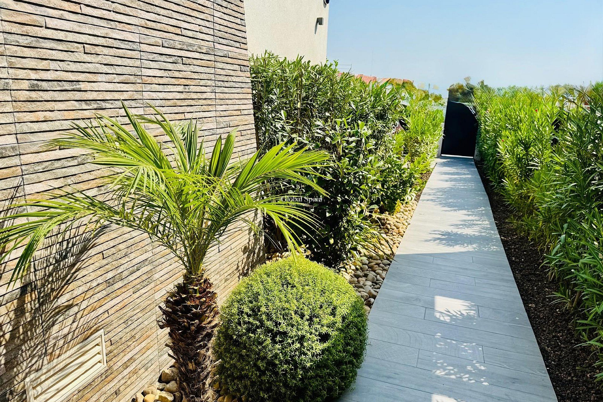 Resale - VILLA -
LA FINCA GOLF - Inland