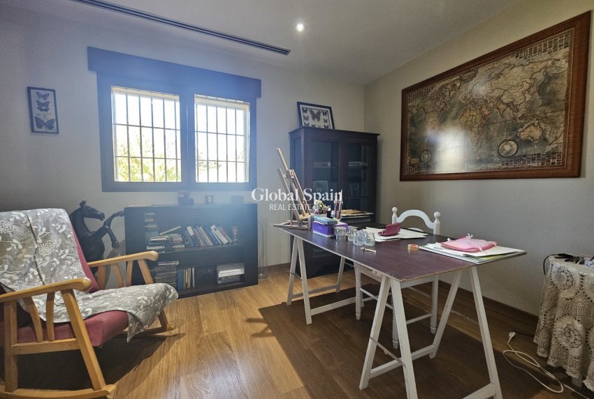 Resale - VILLA -
LA MANGA DEL MAR MENOR - Costa Calida