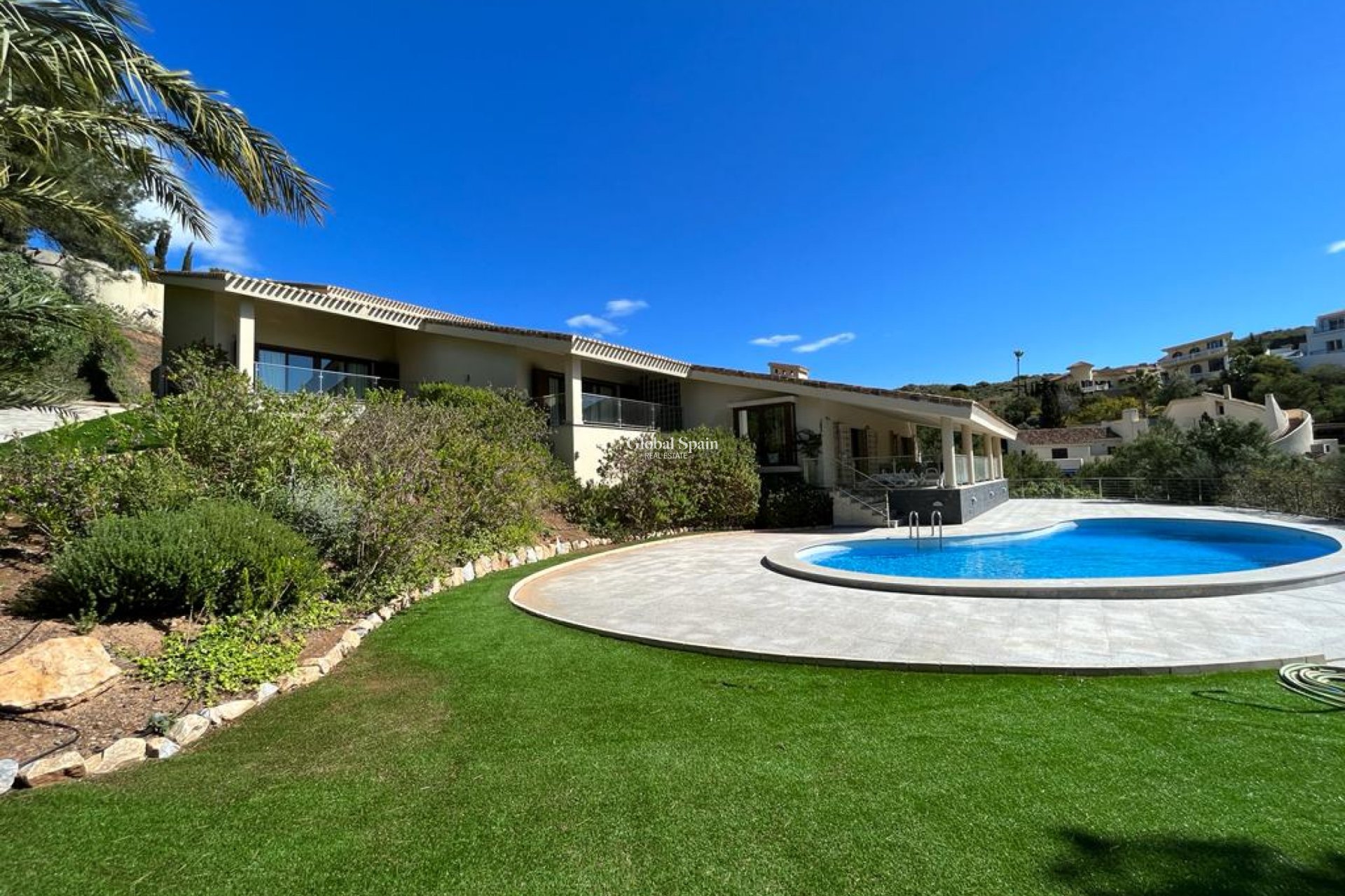 Resale - VILLA -
LA MANGA DEL MAR MENOR - Costa Calida